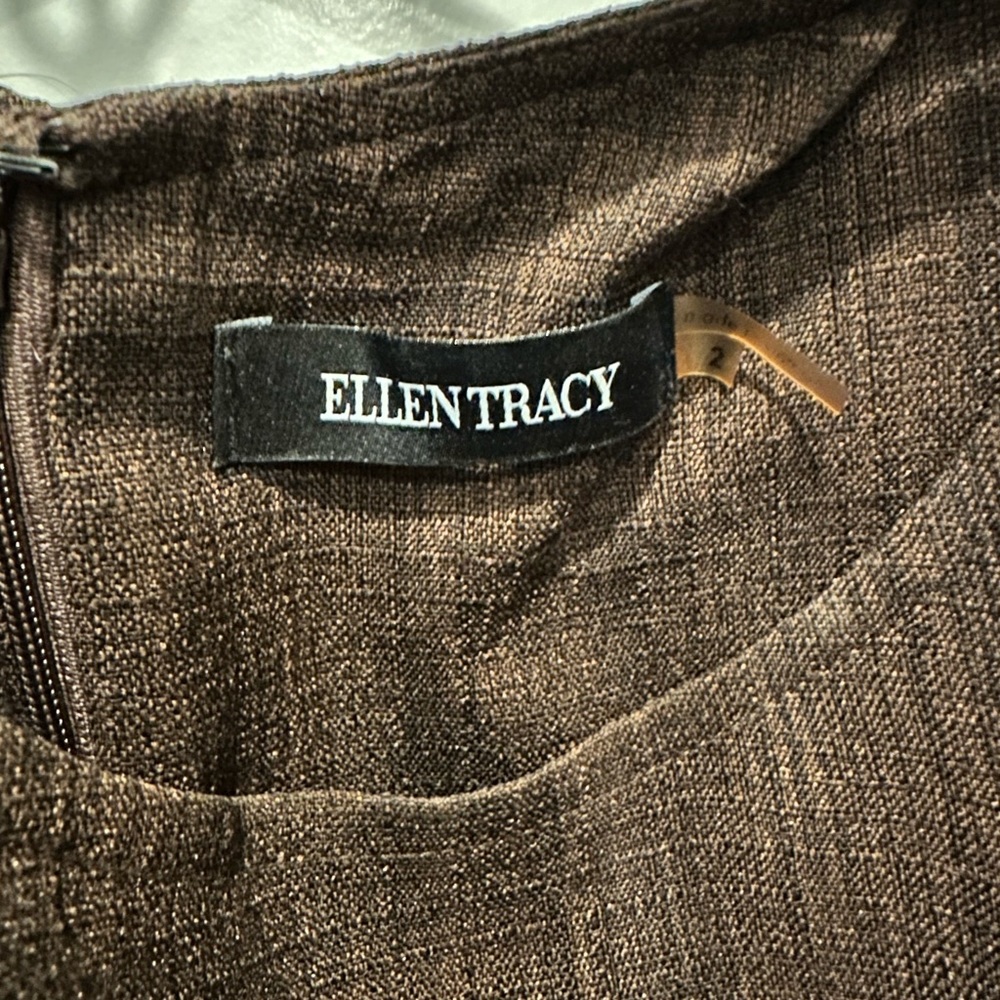 Ellen Tracy size 2 brown knee-length dress with tie at the waist - Picture 3 of 6